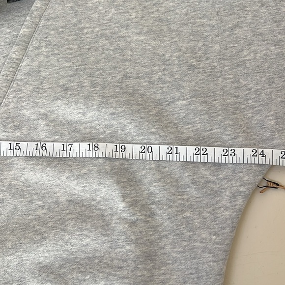 Hoka One One women’s hoodie - Picture 9 of 11